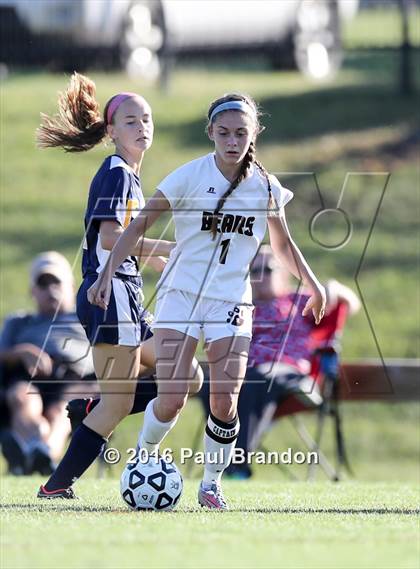 Thumbnail 1 in Woodstock Academy @ Stonington photogallery.