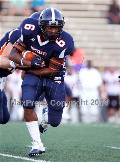Thumbnail 2 in North Garland @ Sachse photogallery.