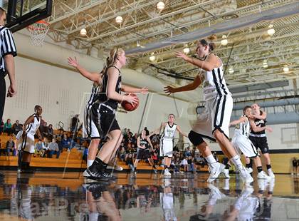 Thumbnail 1 in Rock Canyon vs. Arapahoe (CHSAA 5A Second Round) photogallery.