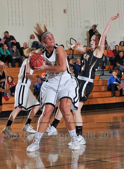 Thumbnail 1 in Rock Canyon vs. Arapahoe (CHSAA 5A Second Round) photogallery.