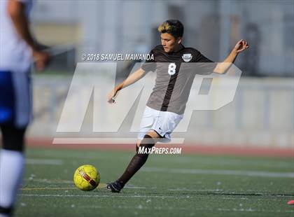 Thumbnail 1 in Kennedy vs. Poly photogallery.