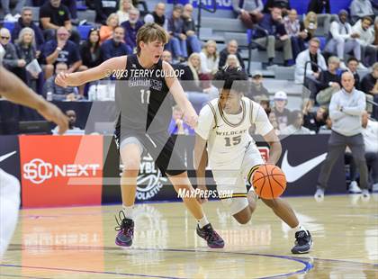 Thumbnail 1 in Wheeler vs. Corner Canyon (5 for the Fight National Hoopfest) photogallery.