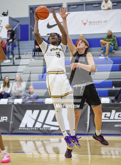 Thumbnail 3 in Wheeler vs. Corner Canyon (5 for the Fight National Hoopfest) photogallery.