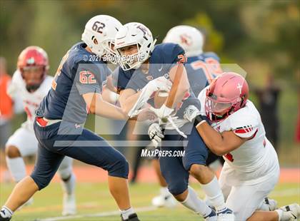 Thumbnail 2 in Kennedy Catholic @ Eastside Catholic photogallery.