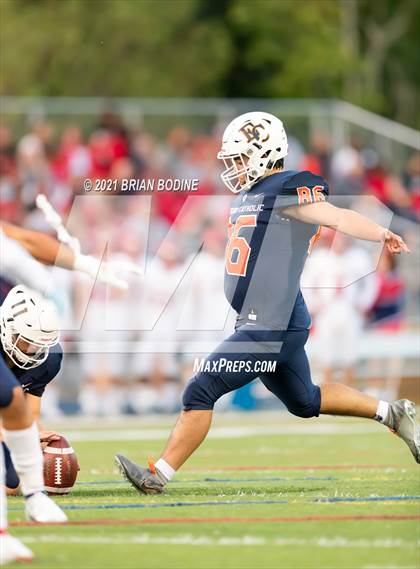 Thumbnail 3 in Kennedy Catholic @ Eastside Catholic photogallery.