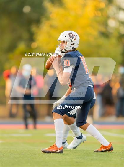 Thumbnail 2 in Kennedy Catholic @ Eastside Catholic photogallery.