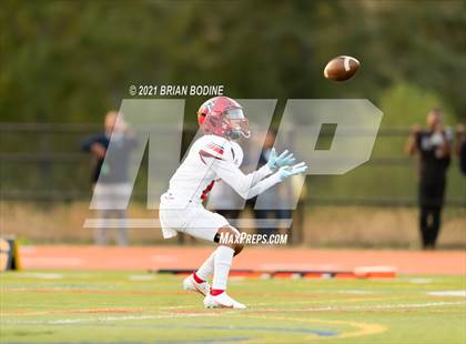 Thumbnail 2 in Kennedy Catholic @ Eastside Catholic photogallery.