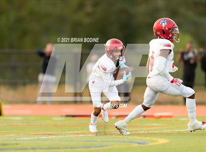 Thumbnail 3 in Kennedy Catholic @ Eastside Catholic photogallery.