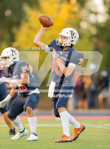 Thumbnail 3 in Kennedy Catholic @ Eastside Catholic photogallery.