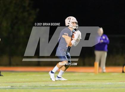 Thumbnail 2 in Kennedy Catholic @ Eastside Catholic photogallery.