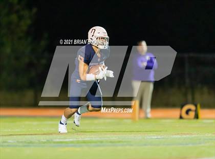 Thumbnail 2 in Kennedy Catholic @ Eastside Catholic photogallery.
