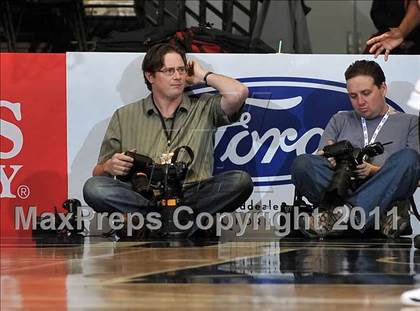 Thumbnail 3 in Harvard-Westlake vs. Canyon (CIF SS 2A Final) photogallery.