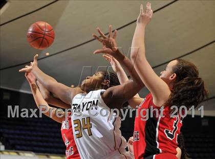 Thumbnail 2 in Harvard-Westlake vs. Canyon (CIF SS 2A Final) photogallery.