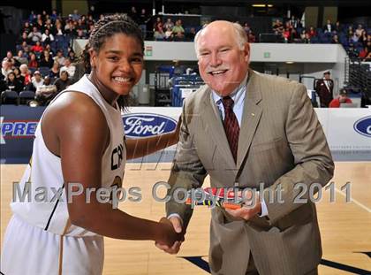 Thumbnail 2 in Harvard-Westlake vs. Canyon (CIF SS 2A Final) photogallery.