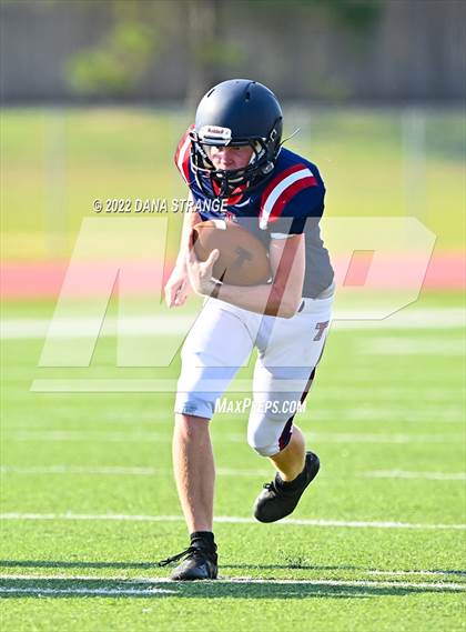Thumbnail 2 in Seven Lakes @ Tompkins (B team) photogallery.