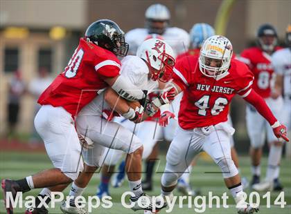 Thumbnail 2 in Phil Simms All-Star Football Classic (North vs. South) photogallery.