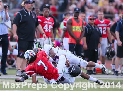 Thumbnail 1 in Phil Simms All-Star Football Classic (North vs. South) photogallery.