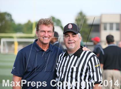 Thumbnail 1 in Phil Simms All-Star Football Classic (North vs. South) photogallery.