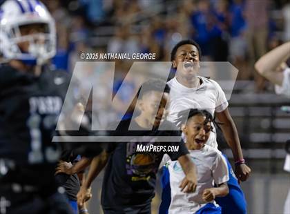 Thumbnail 2 in Omaha Central @ Creighton Prep photogallery.