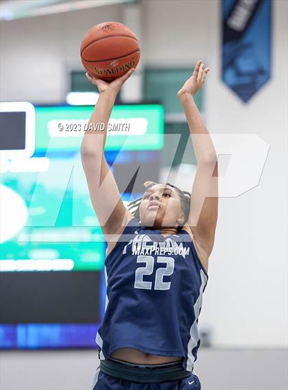 Thumbnail 1 in Metro Sports KC All-Star Game photogallery.