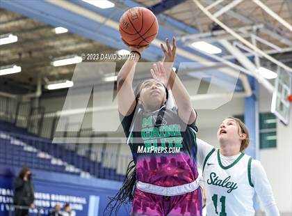 Thumbnail 3 in Metro Sports KC All-Star Game photogallery.