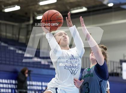 Thumbnail 1 in Metro Sports KC All-Star Game photogallery.