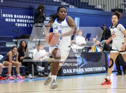 Thumbnail 2 in Metro Sports KC All-Star Game photogallery.