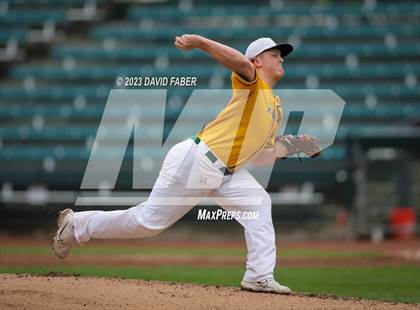 Thumbnail 2 in Altoona vs. Forest Hills photogallery.