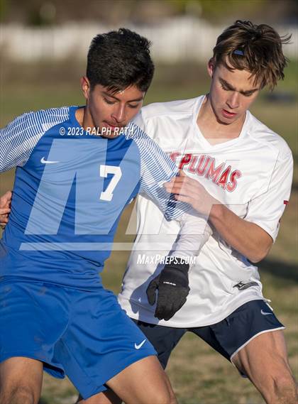 Thumbnail 1 in Las Plumas @ Orland photogallery.