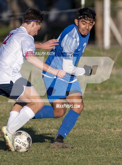 Thumbnail 1 in Las Plumas @ Orland photogallery.