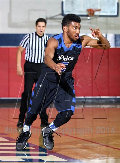 Thumbnail 2 in Price vs. Campbell Hall (Lancers Hoops Showdown) photogallery.