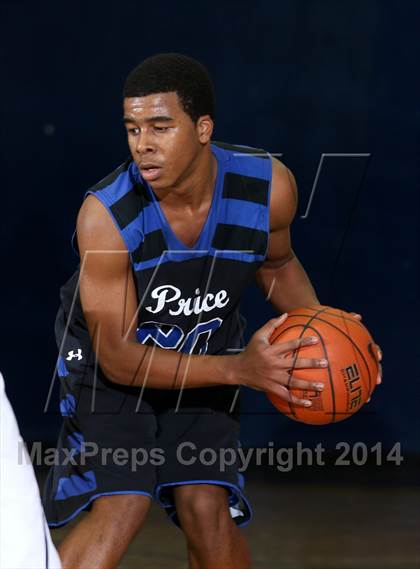 Thumbnail 3 in Price vs. Campbell Hall (Lancers Hoops Showdown) photogallery.