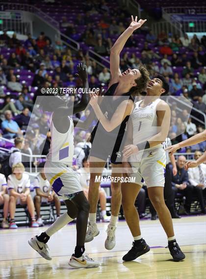 Thumbnail 2 in Syracuse vs. Cyprus (UHSAA 6A Quarterfinal) photogallery.