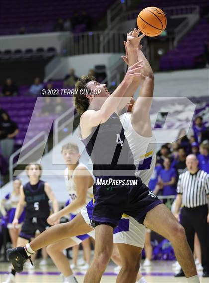 Thumbnail 3 in Syracuse vs. Cyprus (UHSAA 6A Quarterfinal) photogallery.