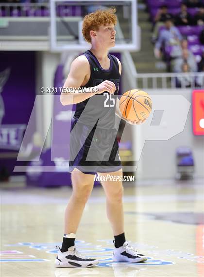 Thumbnail 3 in Syracuse vs. Cyprus (UHSAA 6A Quarterfinal) photogallery.