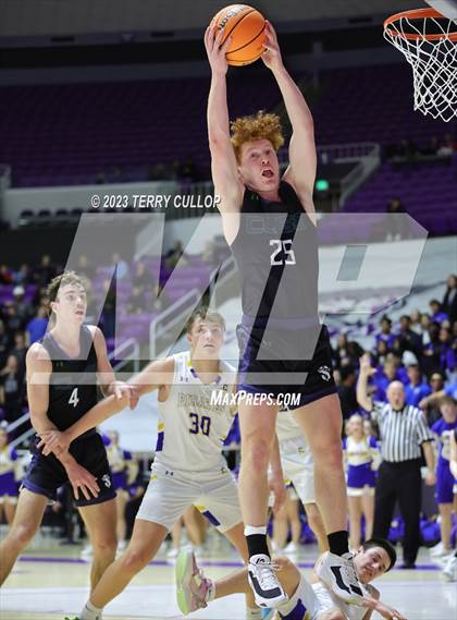 Thumbnail 2 in Syracuse vs. Cyprus (UHSAA 6A Quarterfinal) photogallery.