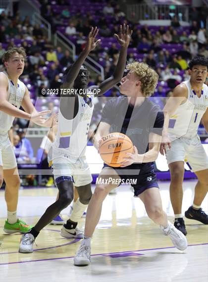 Thumbnail 2 in Syracuse vs. Cyprus (UHSAA 6A Quarterfinal) photogallery.