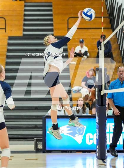 Thumbnail 2 in Valor Christian @ Columbine photogallery.