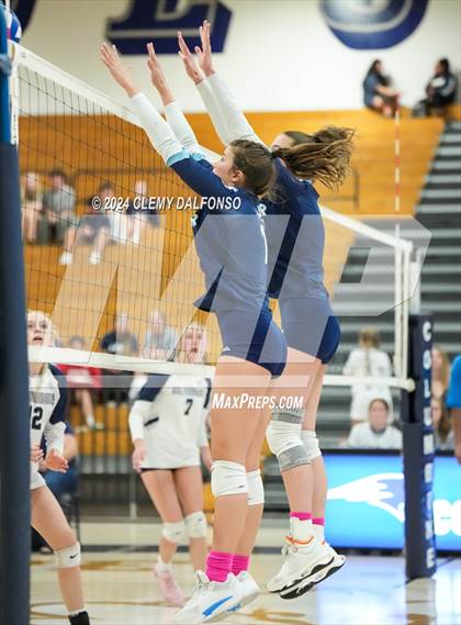 Thumbnail 3 in Valor Christian @ Columbine photogallery.