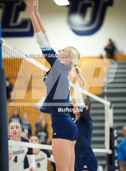 Thumbnail 1 in Valor Christian @ Columbine photogallery.