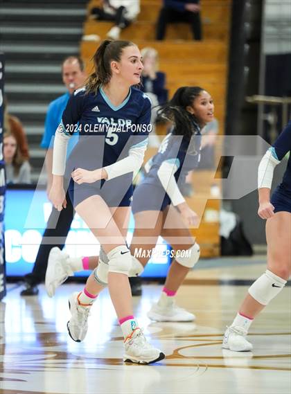 Thumbnail 2 in Valor Christian @ Columbine photogallery.