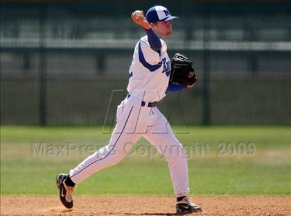 Thumbnail 2 in Temple vs. McCallum (Georgetown Invitational) photogallery.