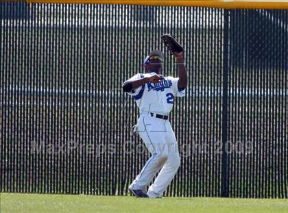 Thumbnail 2 in Temple vs. McCallum (Georgetown Invitational) photogallery.