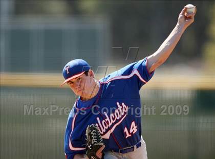 Thumbnail 1 in Temple vs. McCallum (Georgetown Invitational) photogallery.