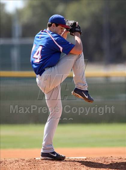 Thumbnail 2 in Temple vs. McCallum (Georgetown Invitational) photogallery.