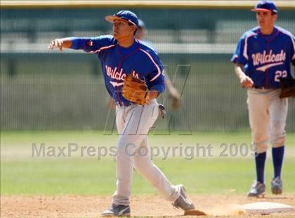 Thumbnail 1 in Temple vs. McCallum (Georgetown Invitational) photogallery.