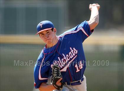 Thumbnail 2 in Temple vs. McCallum (Georgetown Invitational) photogallery.