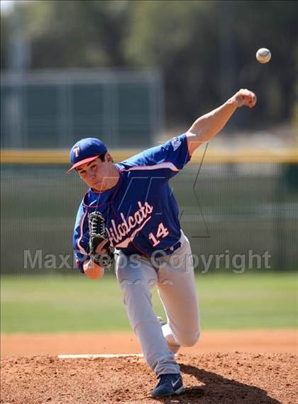 Thumbnail 1 in Temple vs. McCallum (Georgetown Invitational) photogallery.