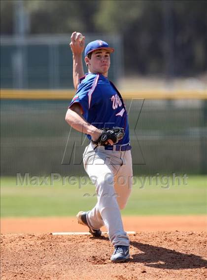 Thumbnail 2 in Temple vs. McCallum (Georgetown Invitational) photogallery.