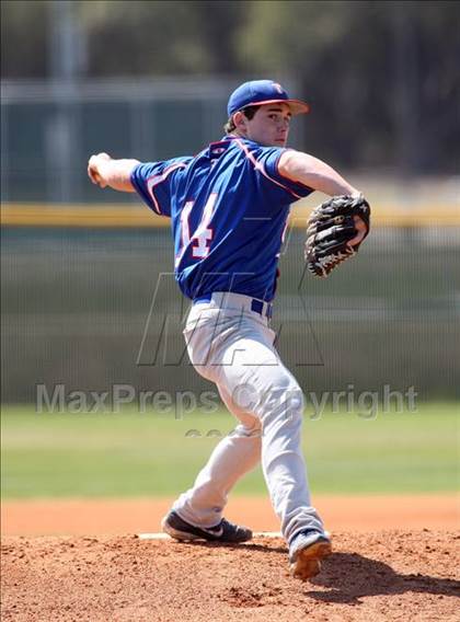 Thumbnail 1 in Temple vs. McCallum (Georgetown Invitational) photogallery.